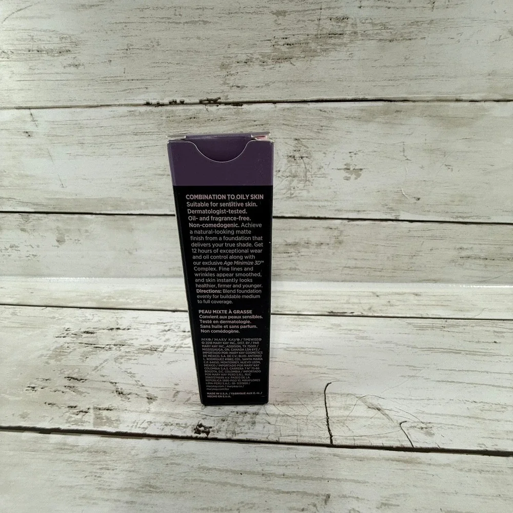 Mary Kay TimeWise Matte 3D Foundation Ivory C 110 Combination Oily Skin 1 fl oz